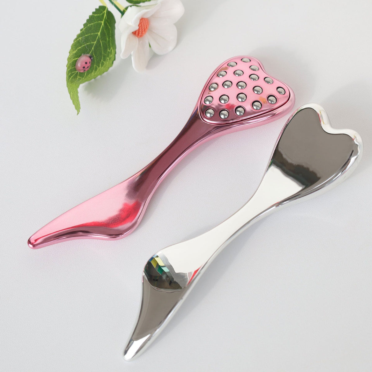 Stainless Steel Heart-Shaped Roller Massager – Black